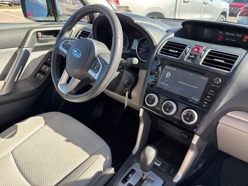 Used 2017 Subaru Forester 2.5i Premium w/ All-Weather Package image 8