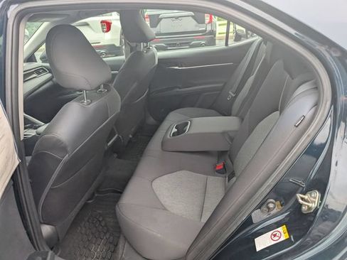 Used 2019 Toyota Camry LE FWD image 10