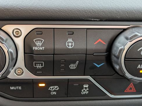 New 2025 Jeep Wrangler Unlimited Rubicon 392 image 26