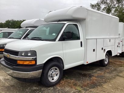 New 2025 Chevrolet Express 3500 w/ Power Convenience Package