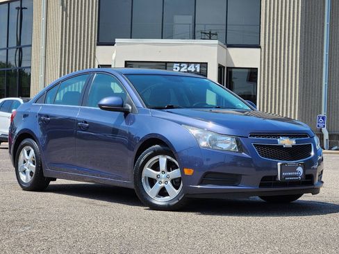 Used 2014 Chevrolet Cruze LT FWD image 25