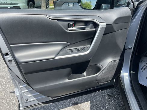 Used 2024 Toyota RAV4 XLE FWD image 14