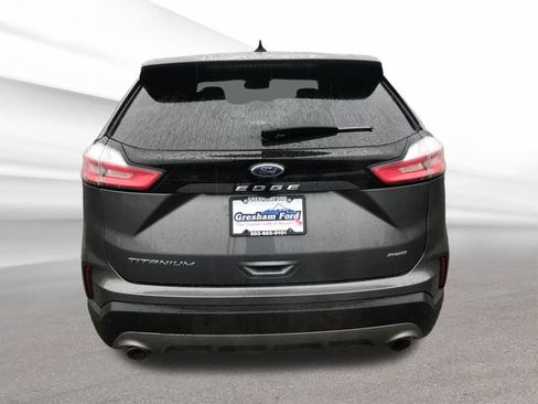 Certified 2024 Ford Edge Titanium image 4