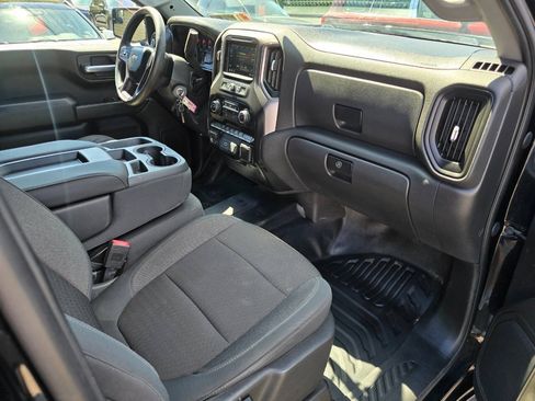 Used 2019 Chevrolet Silverado 1500 W/T w/ Z71 Off-Road Package AWD/4WD image 28