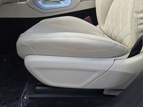 Used 2022 Mercedes-Benz GLE 53 AMG 4MATIC image 22