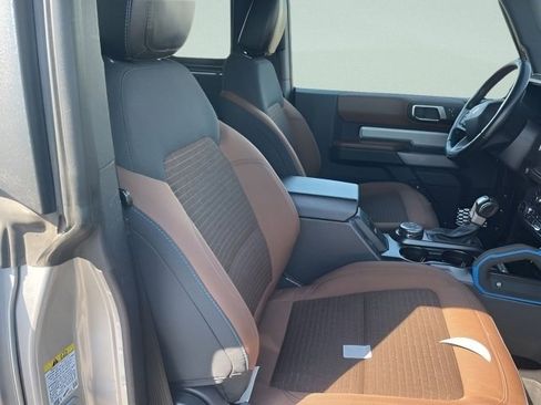 Used 2021 Ford Bronco Outer Banks image 8