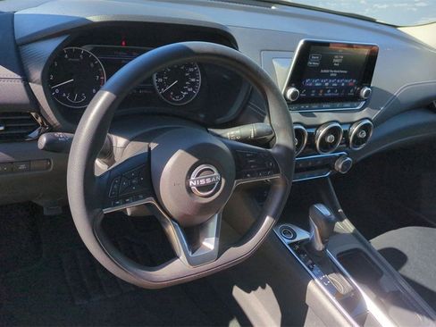 Used 2024 Nissan Sentra SV image 9