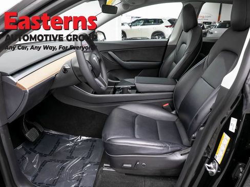 Used 2021 Tesla Model Y Long Range AWD/4WD image 14