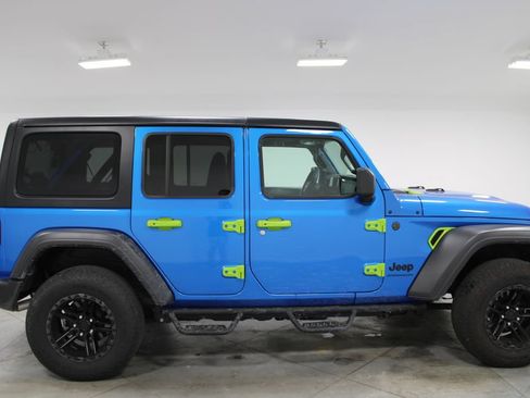 Used 2025 Jeep Wrangler Unlimited Sport AWD/4WD image 9