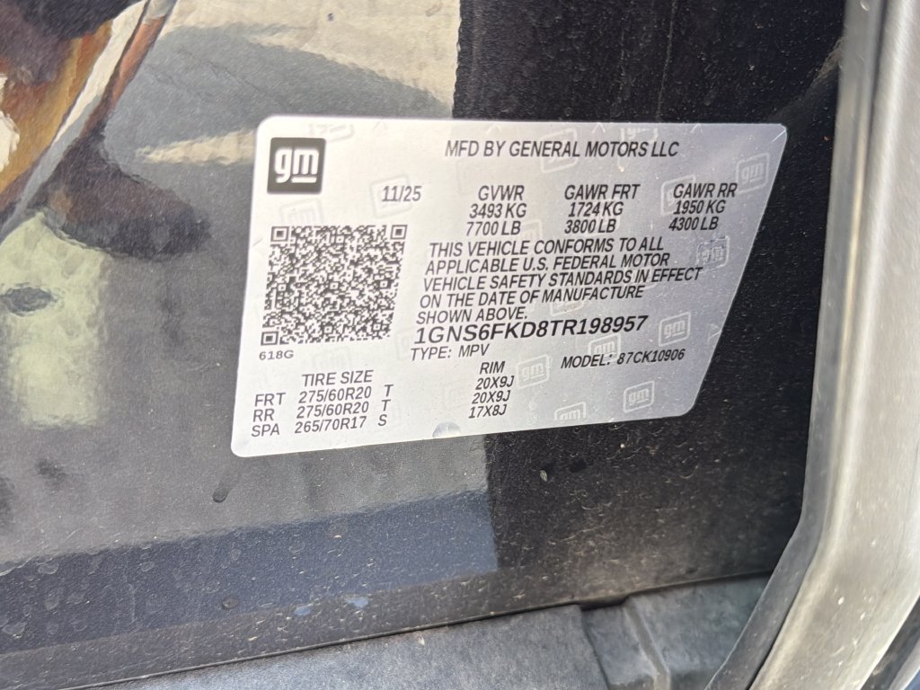 Certified 2026 Chevrolet Suburban Premier AWD/4WD image 30