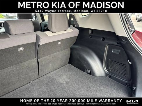 Used 2015 Toyota RAV4 XLE AWD/4WD image 34