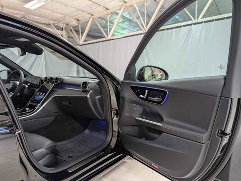 Used 2025 Mercedes-Benz C 300 4MATIC Sedan image 10