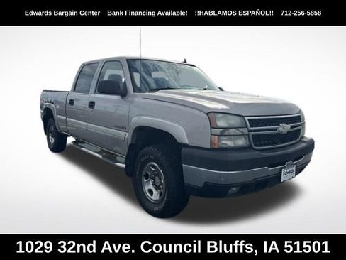 Used 2006 Chevrolet Silverado 2500 LT w/ Onstar Plus Package AWD/4WD image 1