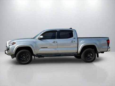Certified 2022 Toyota Tacoma SR5 image 8