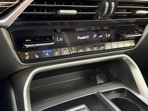 Used 2024 MAZDA CX-90 3.3 Turbo w/ Premium Plus Pkg AWD/4WD image 28