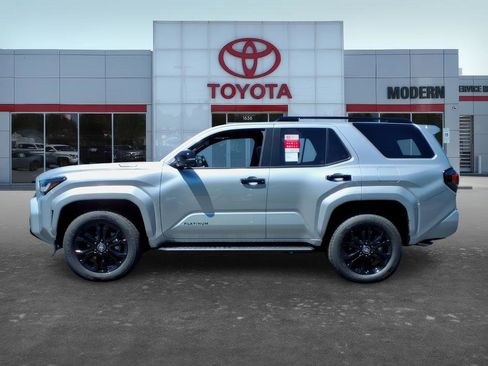 New 2026 Toyota 4Runner 4WD image 3