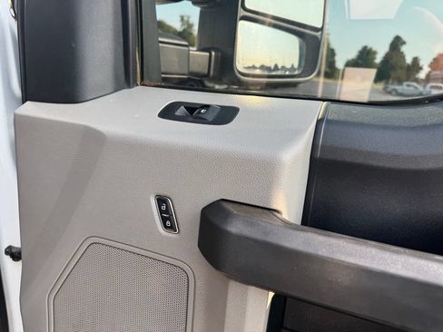 Used 2017 Ford F250 XL w/ Power Equipment Group AWD/4WD image 15