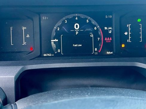 Used 2024 Toyota Tacoma SR5 AWD/4WD image 11