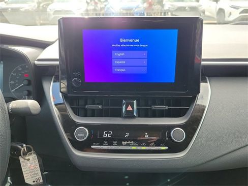 Used 2025 Toyota Corolla LE image 18
