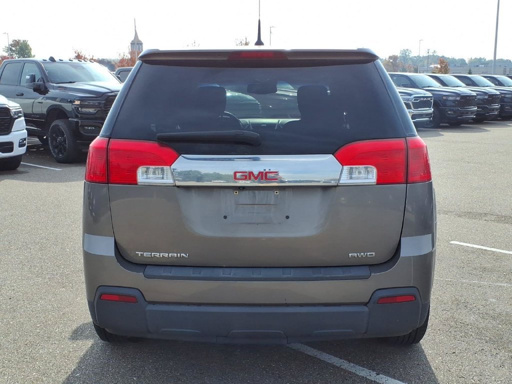 Used 2011 GMC Terrain SLE AWD/4WD image 5