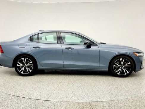 Used 2023 Volvo S60 B5 Core AWD/4WD image 4