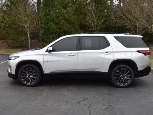 Used 2022 Chevrolet Traverse RS image 28
