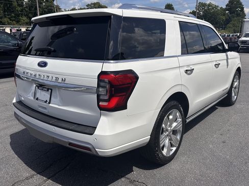Certified 2022 Ford Expedition Platinum AWD/4WD image 6