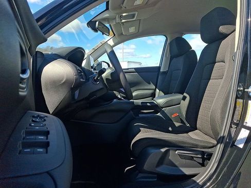 Used 2025 Honda HR-V LX image 13