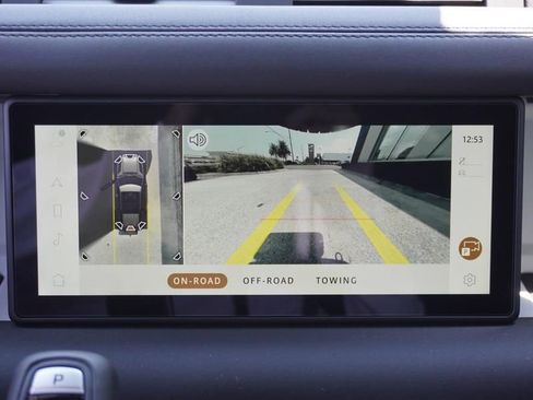 New 2024 Land Rover Defender 110 S image 12