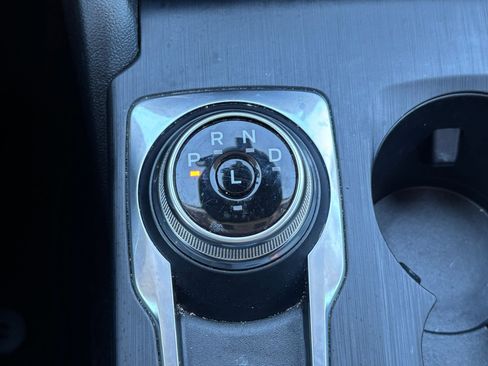 Used 2022 Ford Escape S image 25