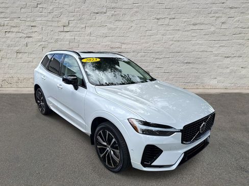 Used 2023 Volvo XC60 T8 Ultimate AWD/4WD image 3