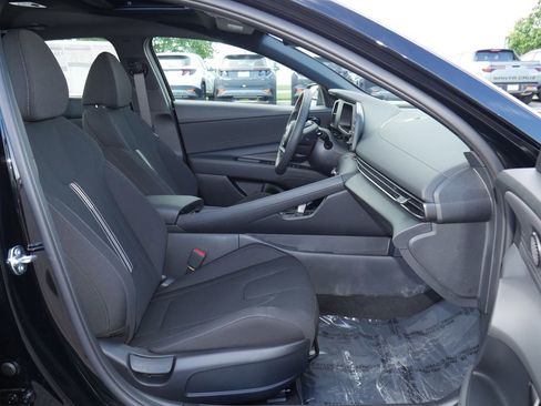 New 2026 Hyundai Elantra SEL Sport Premium FWD image 22