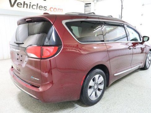 Used 2019 Chrysler Pacifica Limited w/ Advanced Safetytec Group image 6