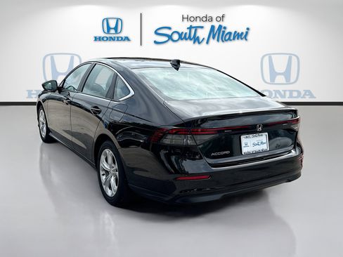 Used 2023 Honda Accord LX image 5