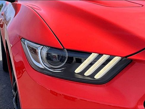 Used 2016 Ford Mustang GT Premium w/ GT Performance Package RWD image 28