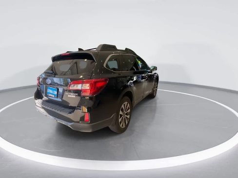 Used 2017 Subaru Outback 2.5i Limited AWD/4WD image 8