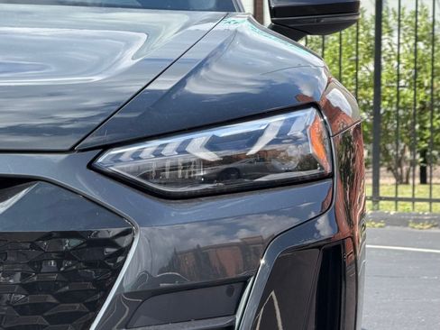 Used 2023 Audi e-tron GT Premium Plus AWD/4WD image 11