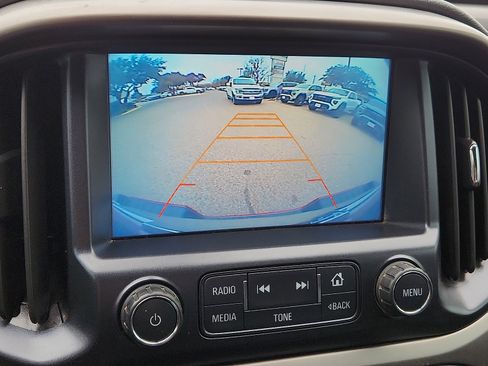 Used 2017 Chevrolet Colorado Z71 image 19