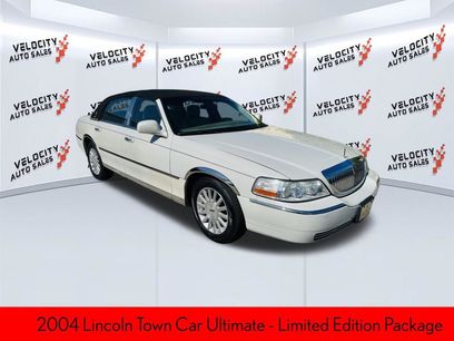 Used 2004 Lincoln Town Car Ultimate