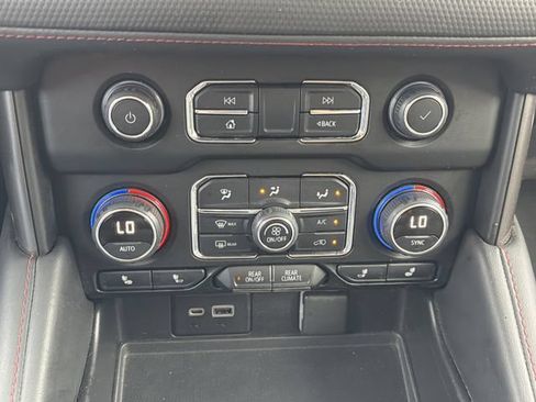 Used 2022 Chevrolet Tahoe RST w/ Sport Performance Package AWD/4WD image 7