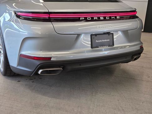 Certified 2026 Porsche Panamera RWD image 8