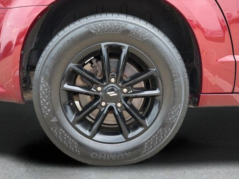 Used 2019 Dodge Grand Caravan GT FWD image 13