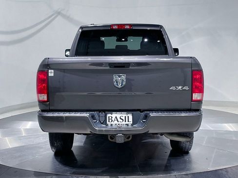 Used 2019 RAM 1500 Express AWD/4WD image 12