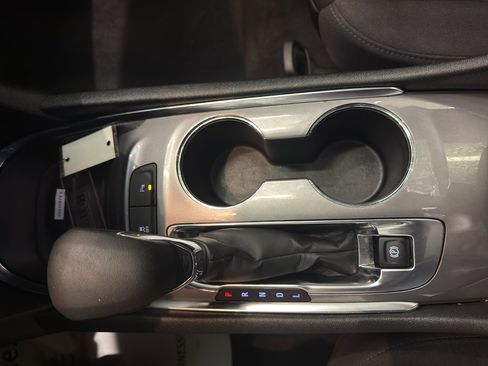 Used 2024 Chevrolet Malibu LT image 14