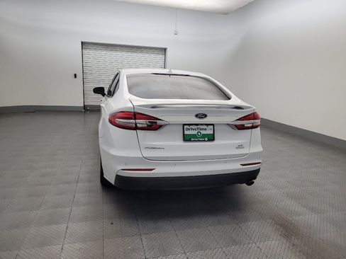 Used 2019 Ford Fusion SE w/ Equipment Group 151A FWD image 6