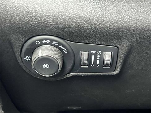 New 2025 Jeep Compass Limited w/ Elite Group image 20