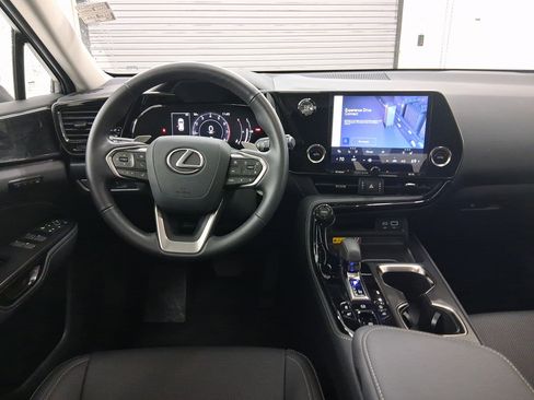 Certified 2025 Lexus NX 350 NX 350 Premium image 4