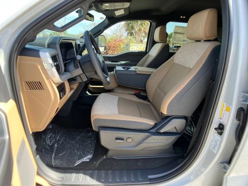 New 2026 Ford F250 XLT w/ XLT Premium Package AWD/4WD image 29