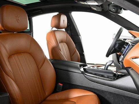 Used 2022 Maserati Levante GT image 22