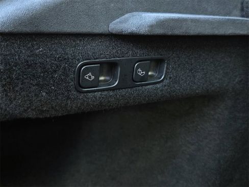 Used 2023 Tesla Model S Standard Range image 27